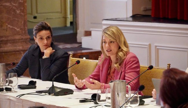 20241027144423-671e51c702925